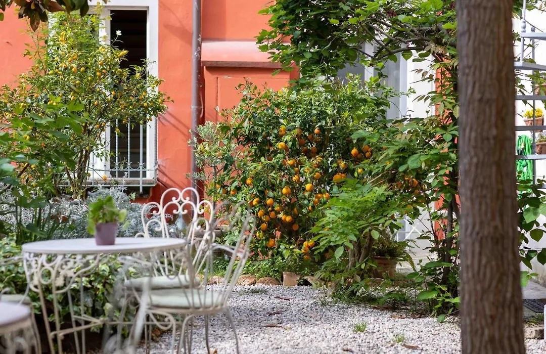 Secret Garden Firenze B&B-1