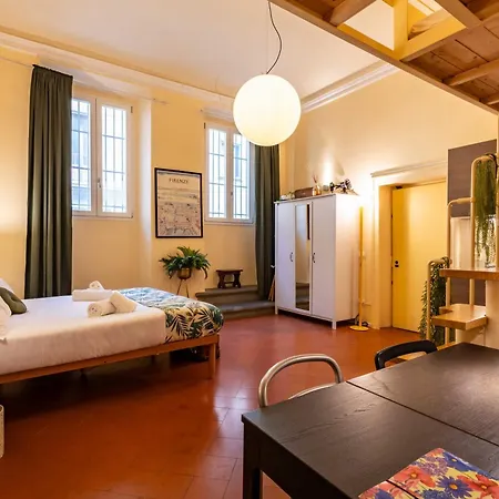 Secret Garden Firenze B&B-2